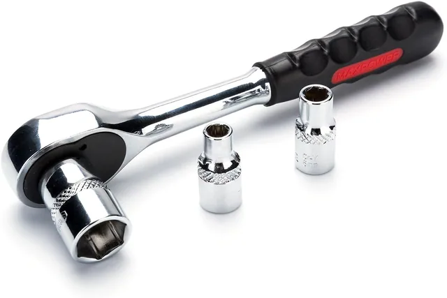 11-Piece Metric Socket Set, 1/4-inch Drive: Change direction at the head